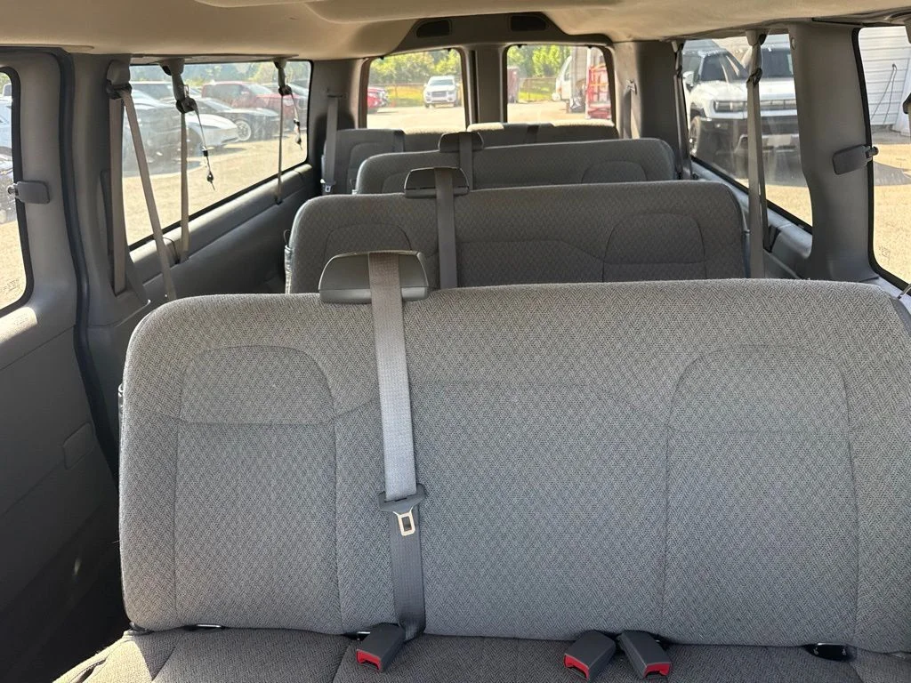 Used 2025 White Chevrolet LT image 11