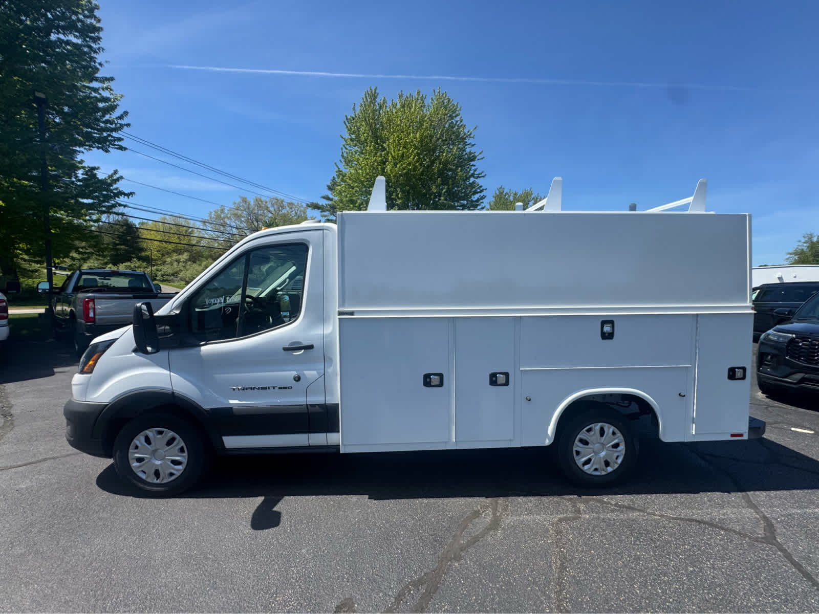 New 2026 Oxford White Ford  image 2