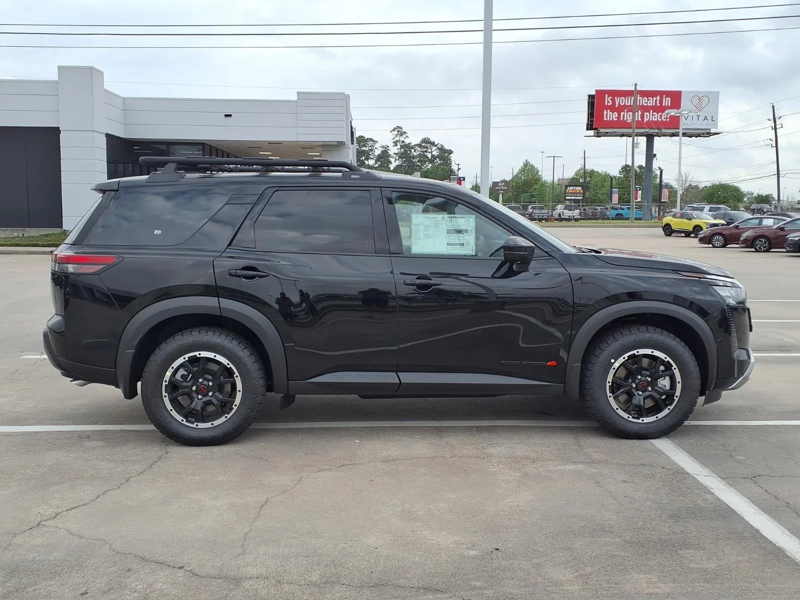 2026 Nissan Pathfinder Rock Creek® Black at Robbins Nissan
