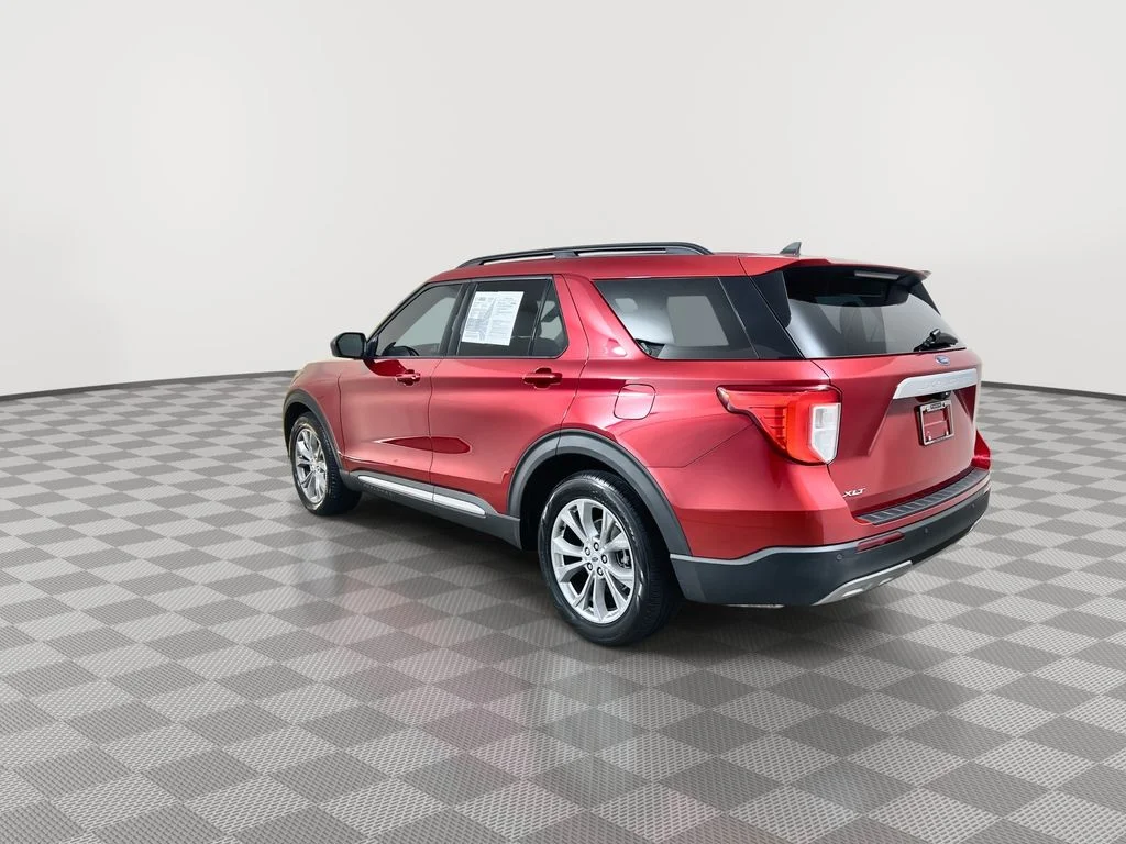 Used 2022 Red Ford XLT image 6