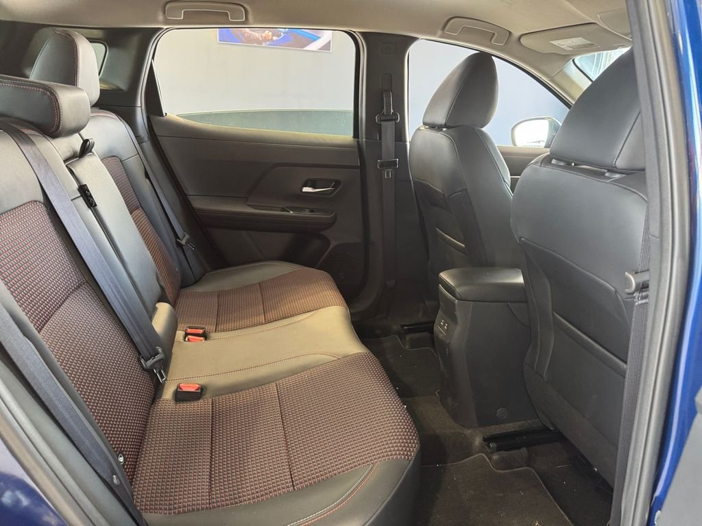 Used 2025 Blue Nissan SR image 17