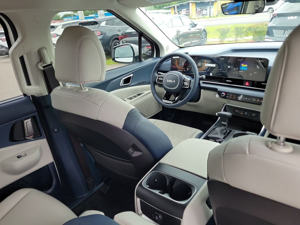 New 2026 White Kia EX image 13