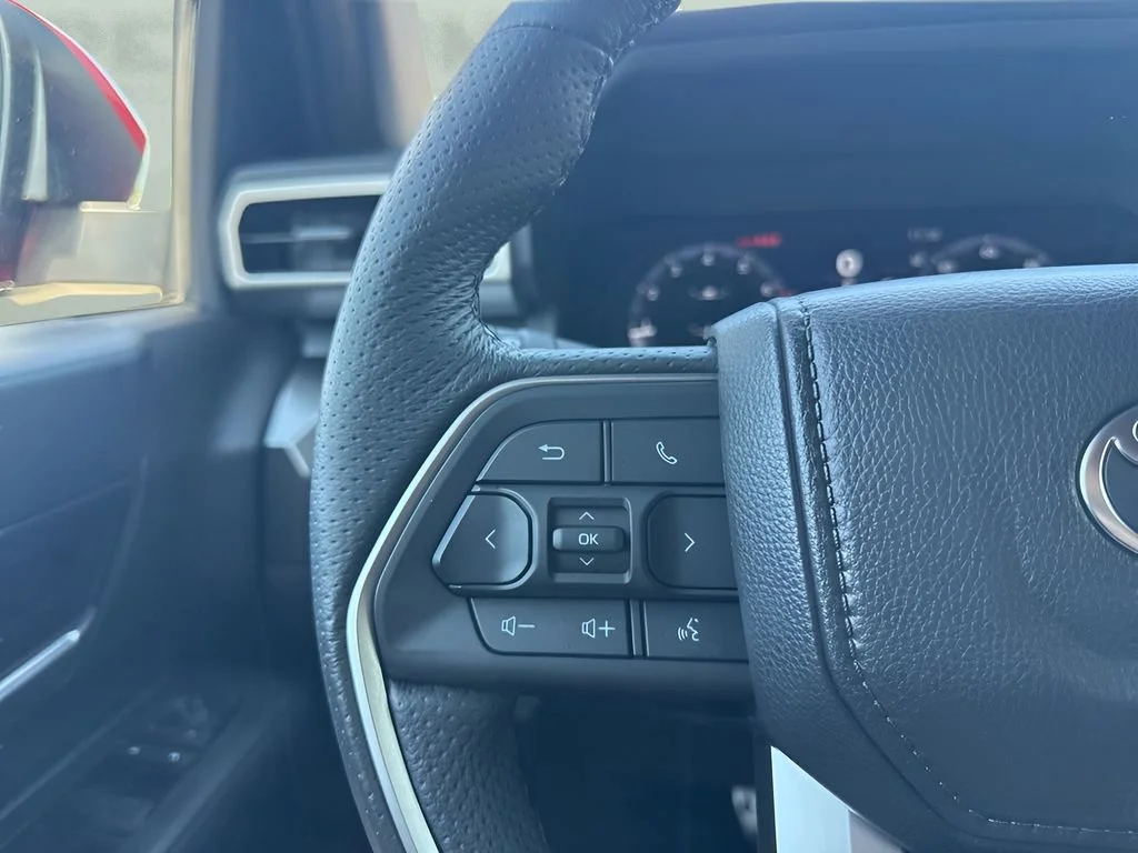 Used 2025  Toyota SR image 14