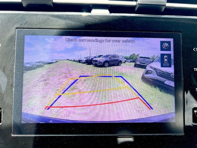 Used 2022 Black Hyundai SEL image 13