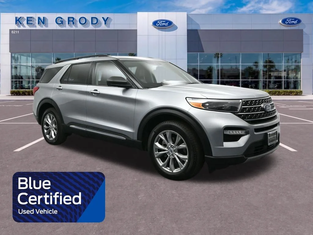 2023 Ford Explorer XLT 4WD's photo