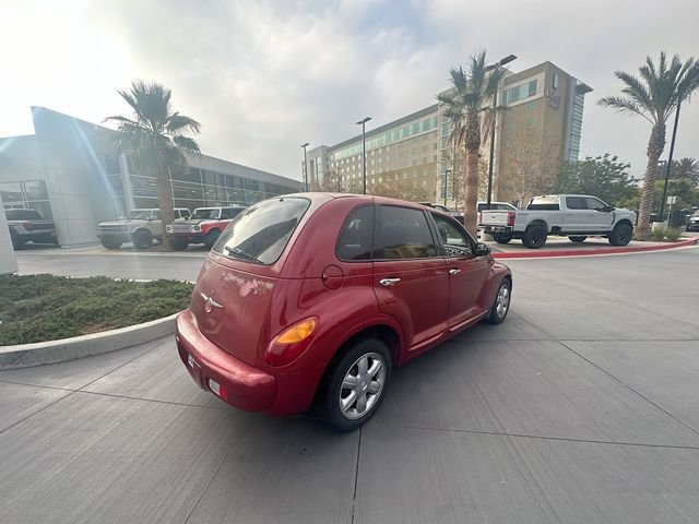 Used 2004 Red Chrysler Limited image 7