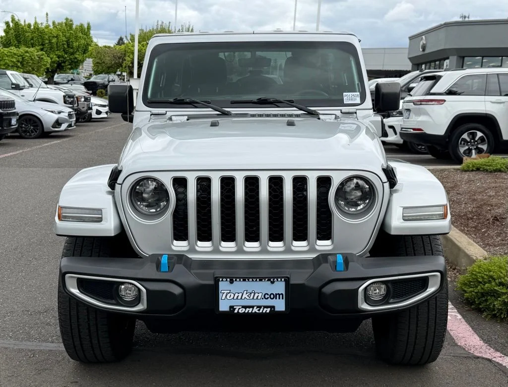 Used 2023 Silver Jeep Sahara 4xe image 3
