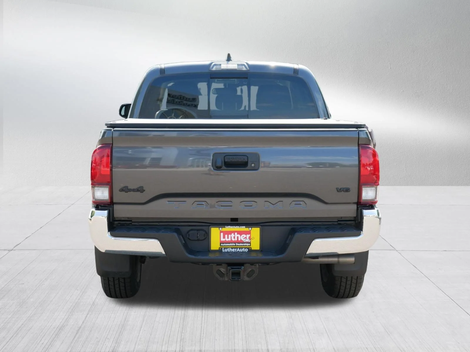 Used 2023 Magnetic Gray Metallic Toyota SR5 image 6