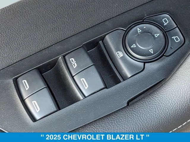 2025 Chevrolet Blazer 3LT - Photo 21