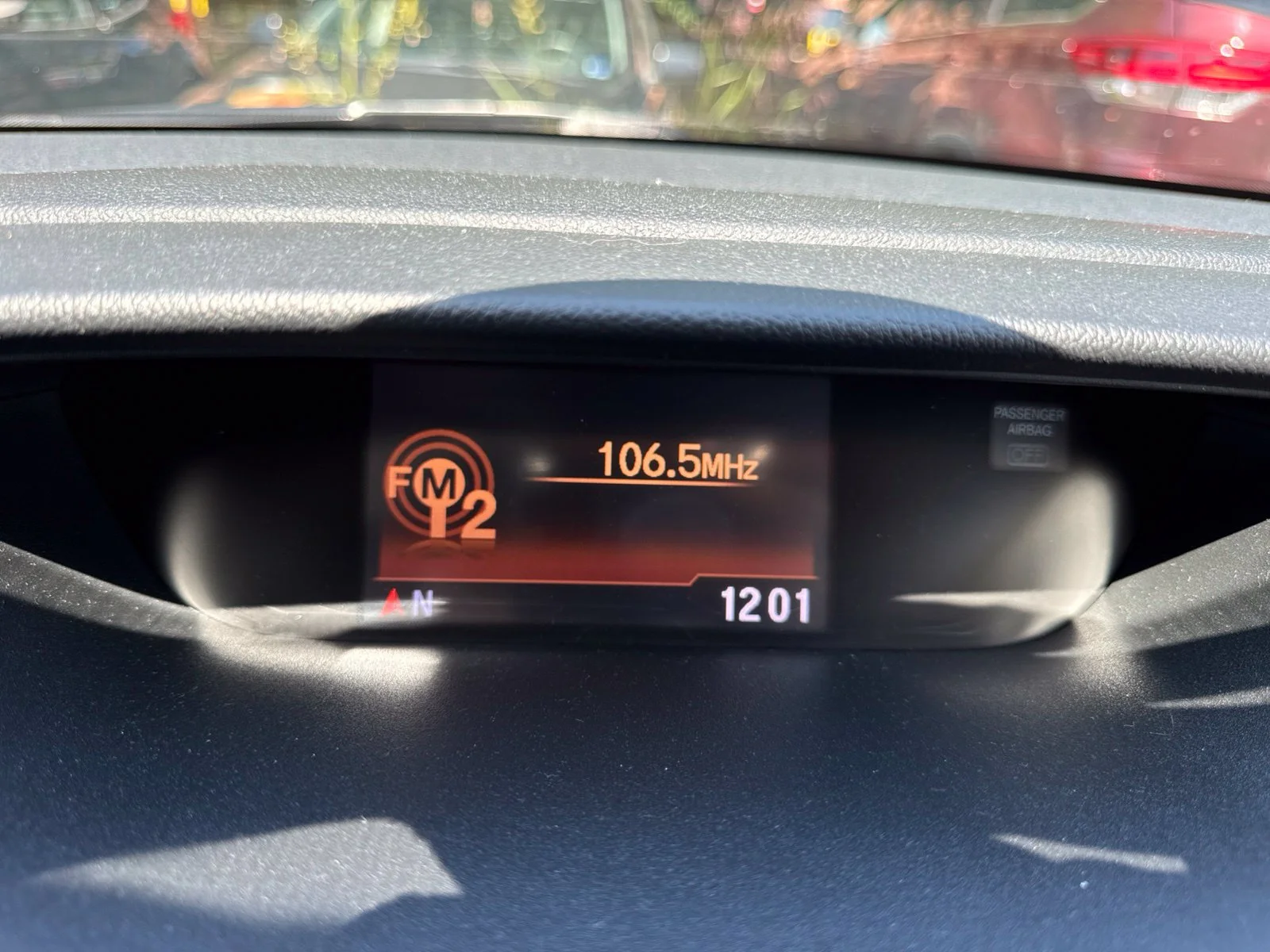 Used 2016  Honda SE image 6