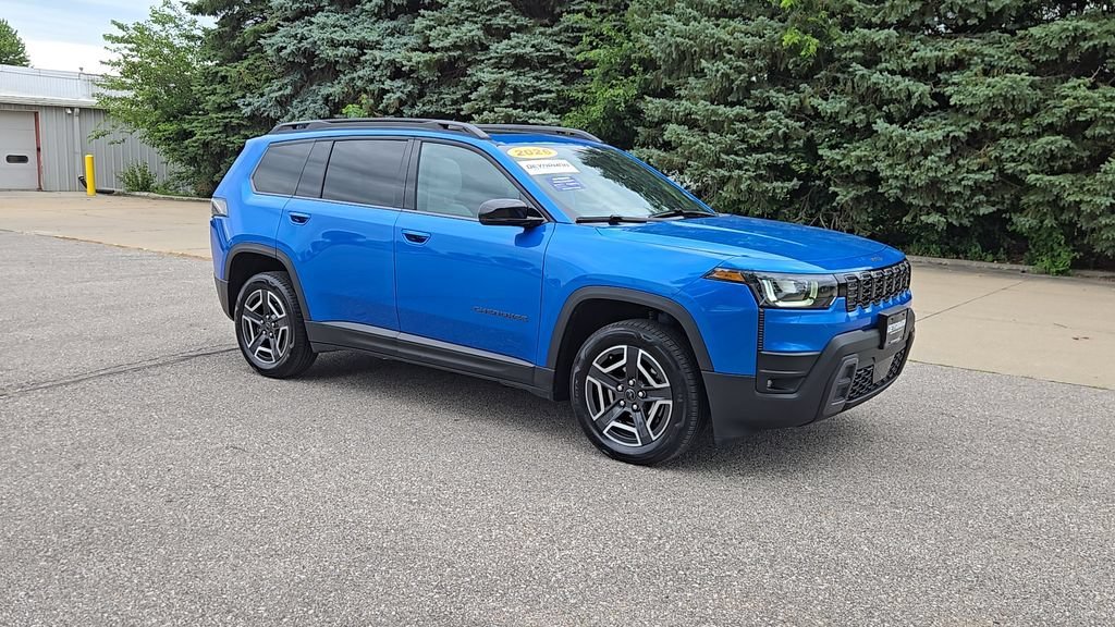 Used 2026 Hydro Blue Pearlcoat Jeep Limited image 2