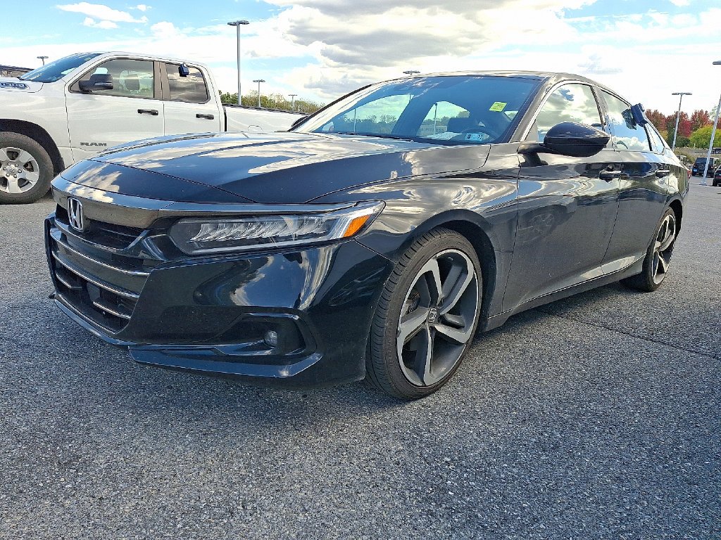 Used 2022 Black Honda Sport image 3