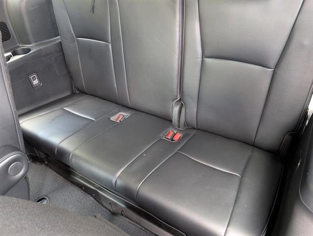 Used 2023  Toyota Platinum image 32