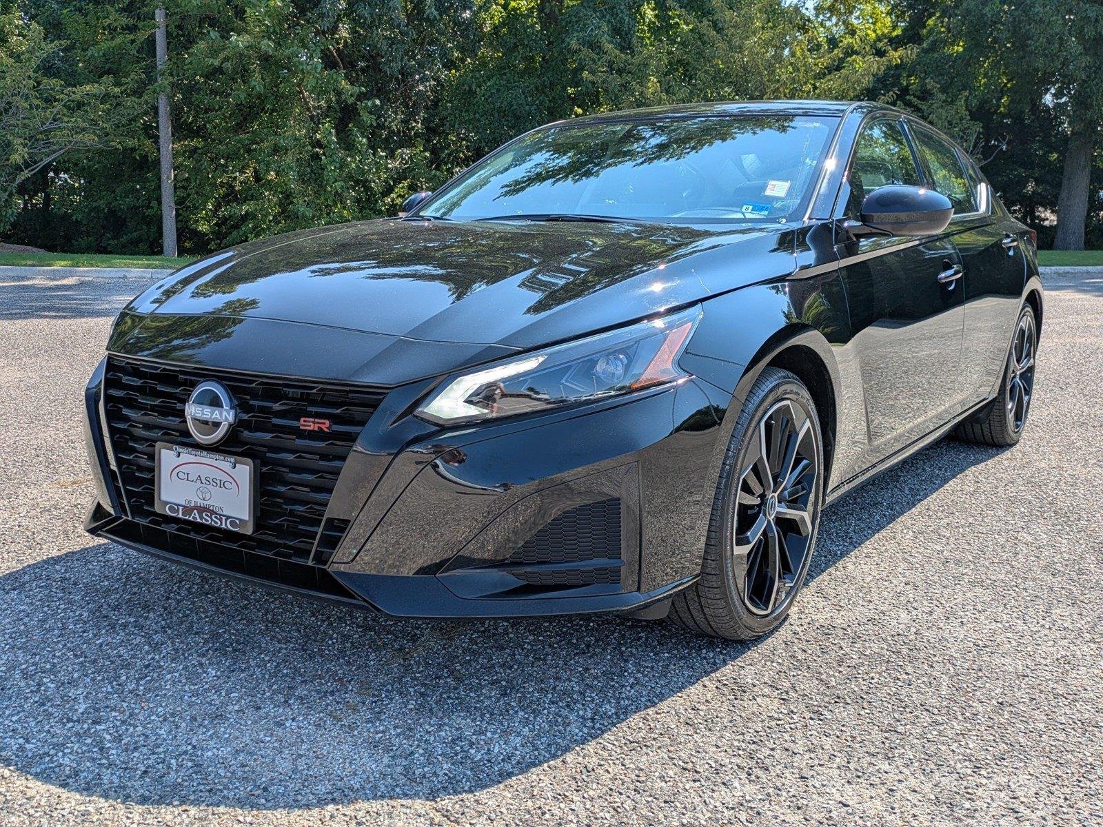 Used 2026 Super Black Nissan SR image 8