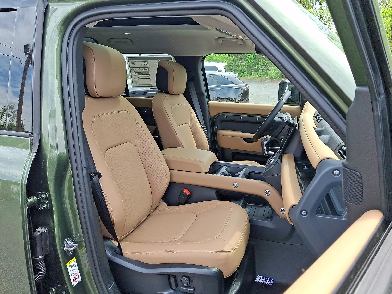 New 2026 Woolstone Green LAND ROVER S image 3