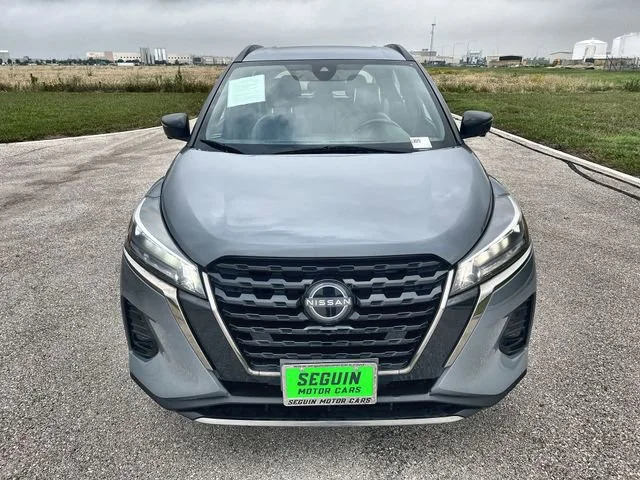 Used 2023 Gray Nissan SR Xtronic CVT image 30