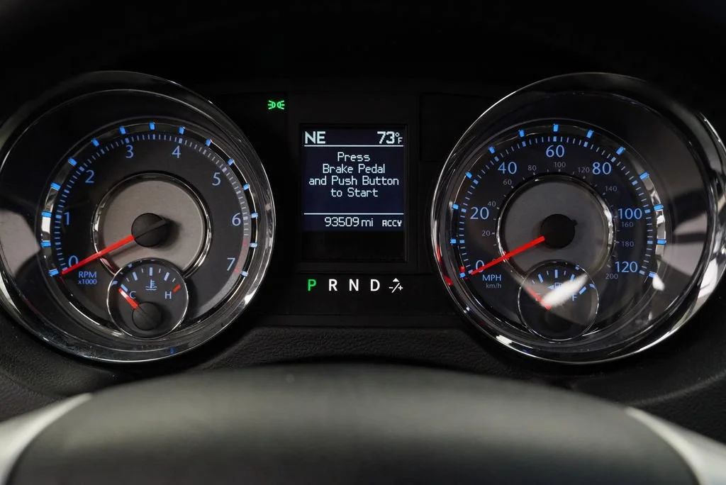 Used 2016 Blue Chrysler Touring image 23