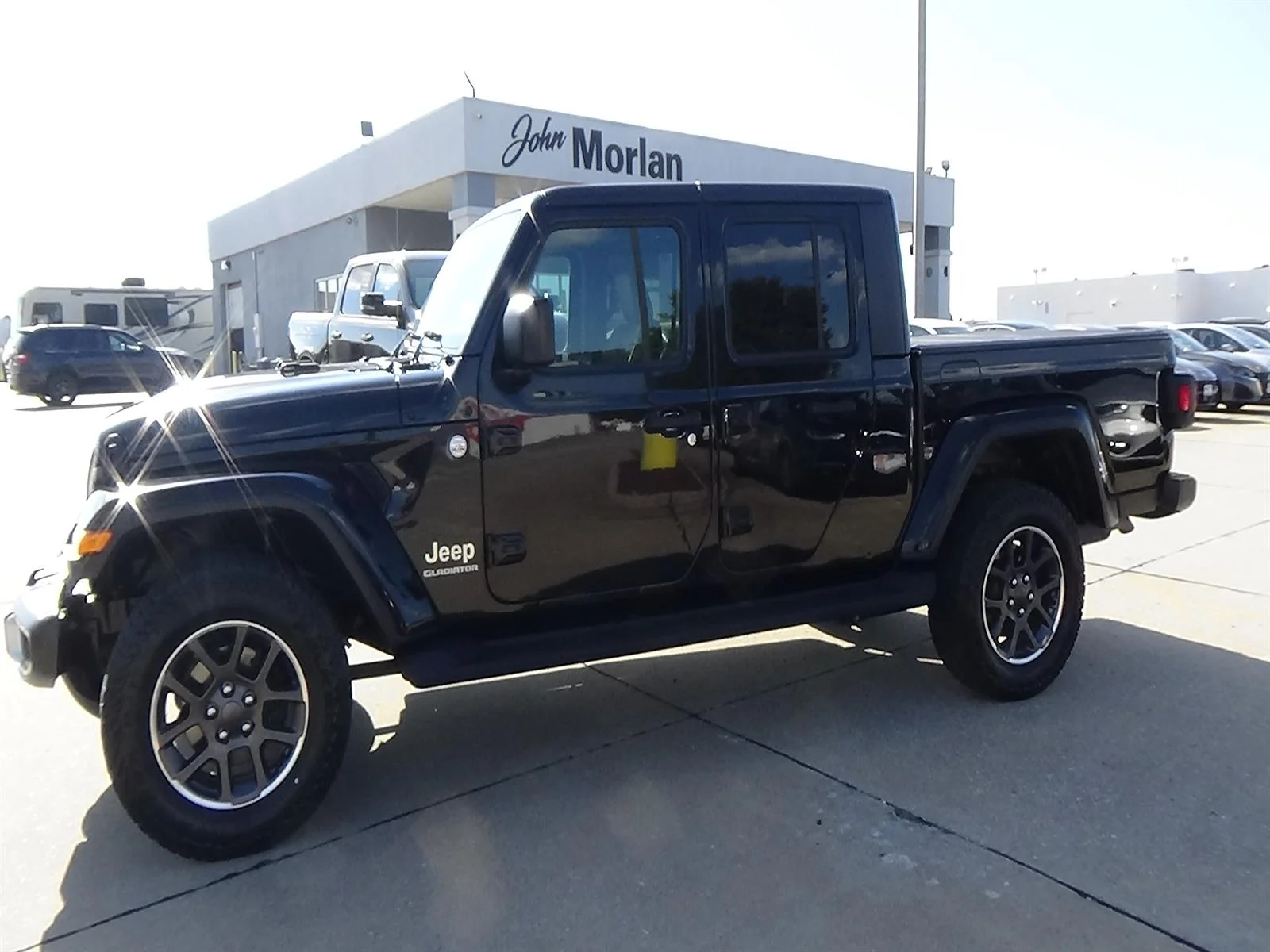 Used 2021 Black Clear Coat (px8) Jeep Overland image 1