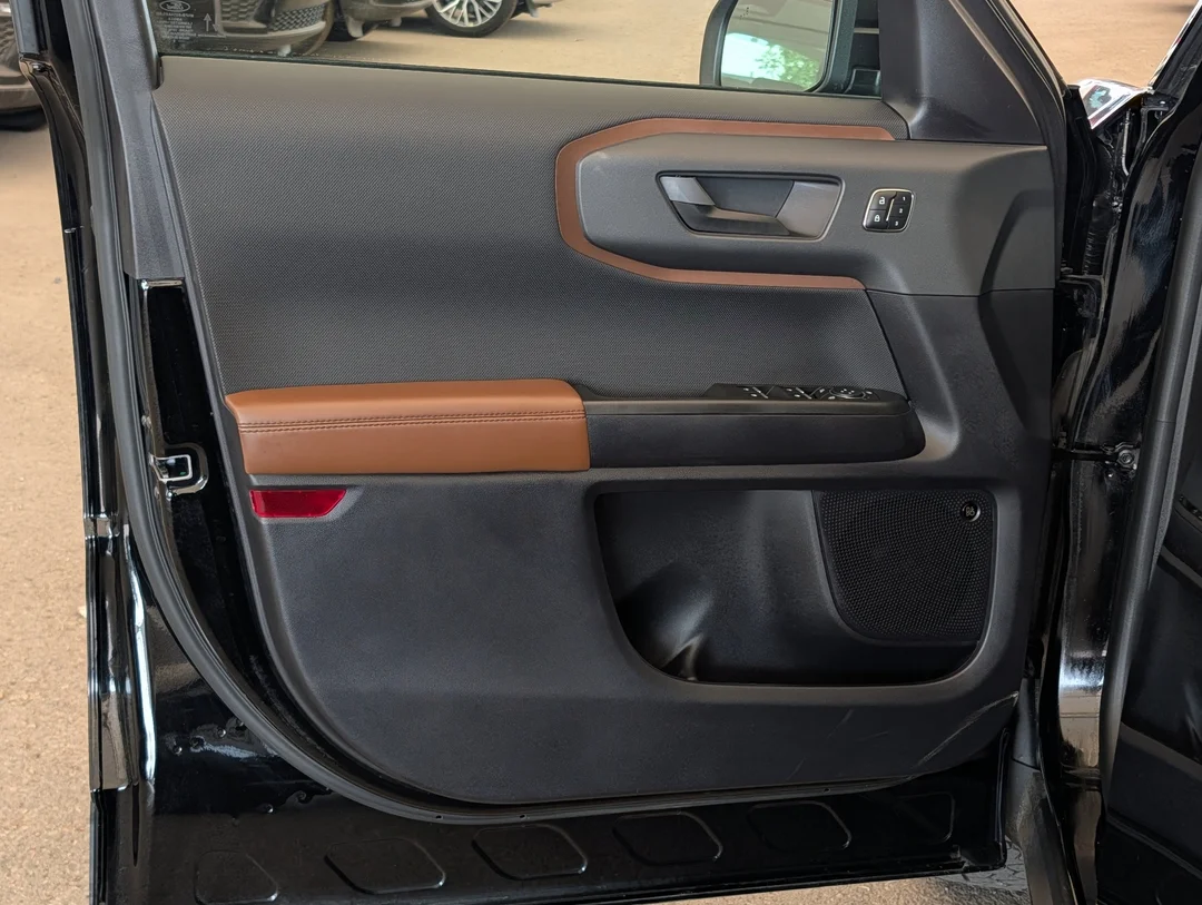 Certified Used 2023 Black Ford Badlands - - 4x4 - Power Sunroof - Fordpass Connect - Back Up Cam - Premium Pkg & More! image 12