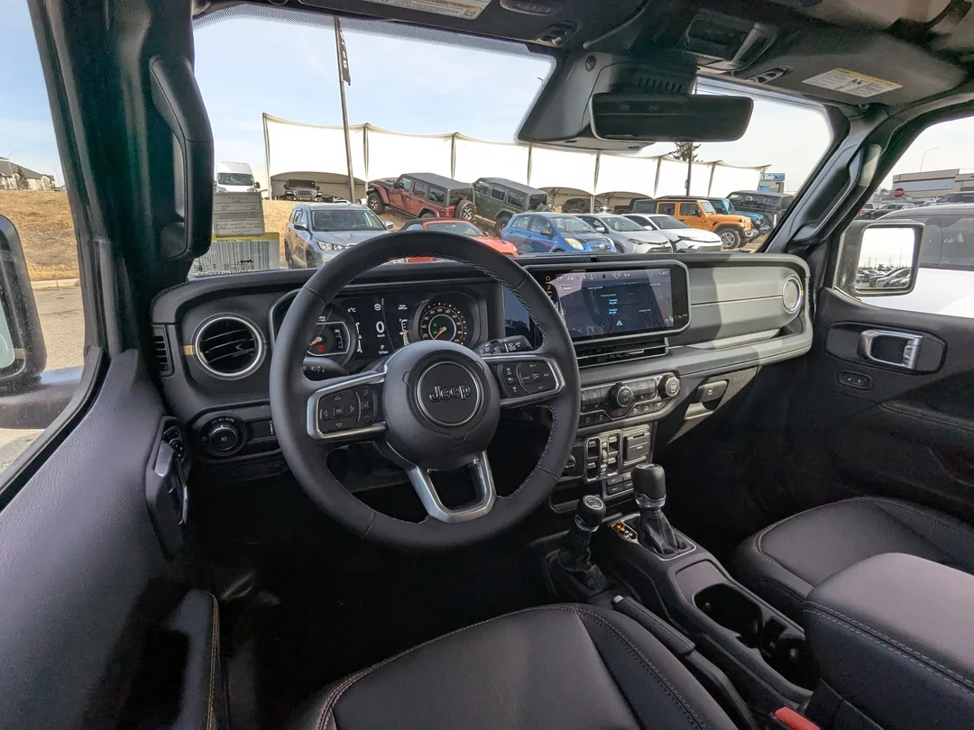 New 2026 Grey Jeep Sahara - - 4x4 - McKinley Leather - Body-Color Top - Alpine Audio - Technology Group & More! image 25