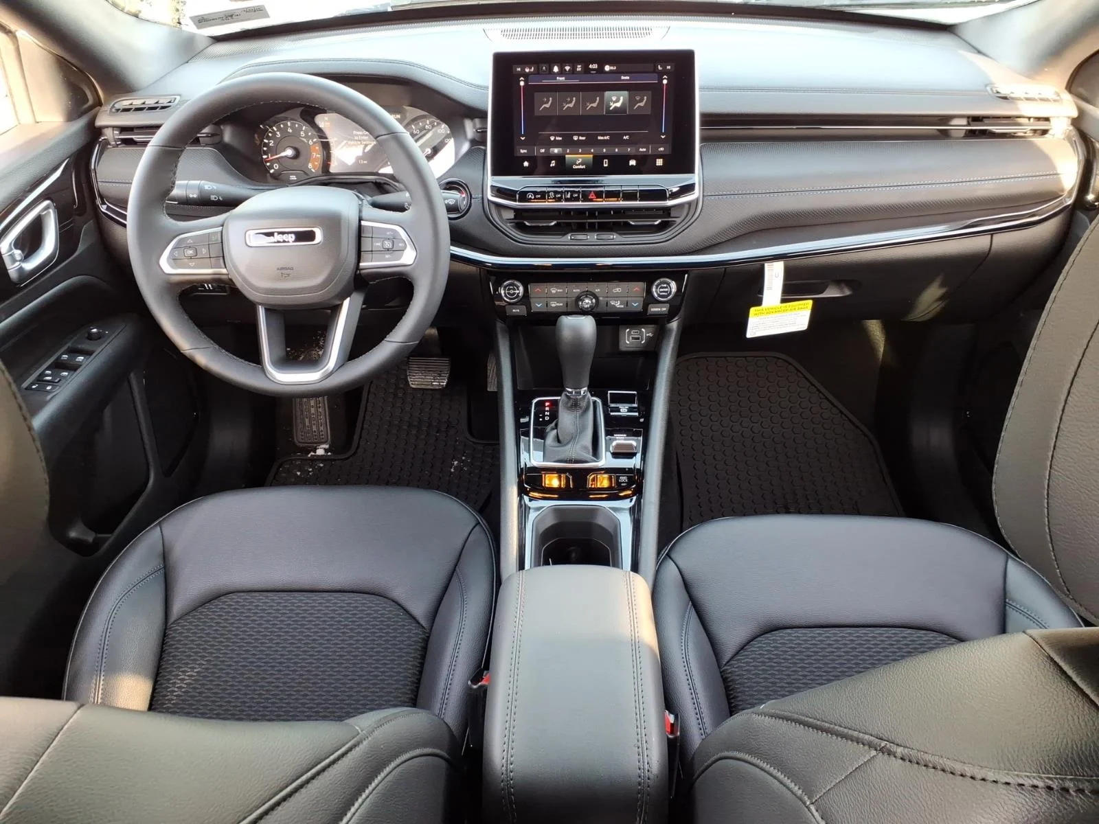 New 2026 Bright White Clearcoat Jeep Latitude image 6
