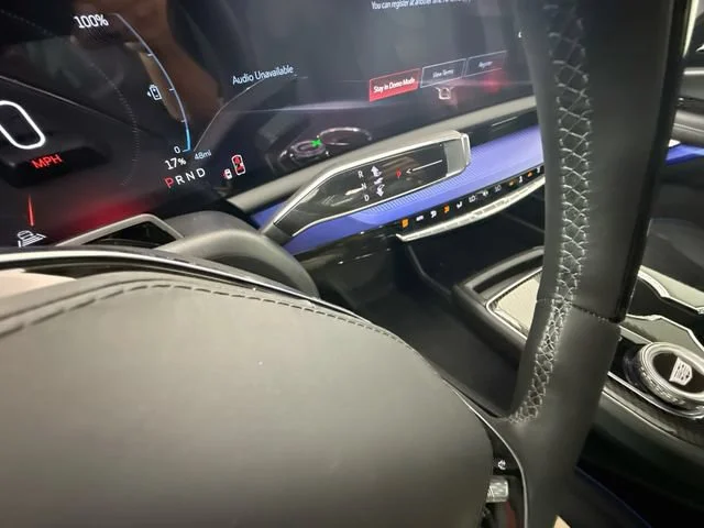 2027 Cadillac OPTIQ V-Series - Photo 16