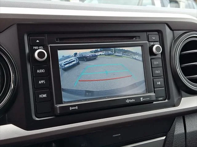 Certified Used 2017 SILVER ME Toyota  image 20