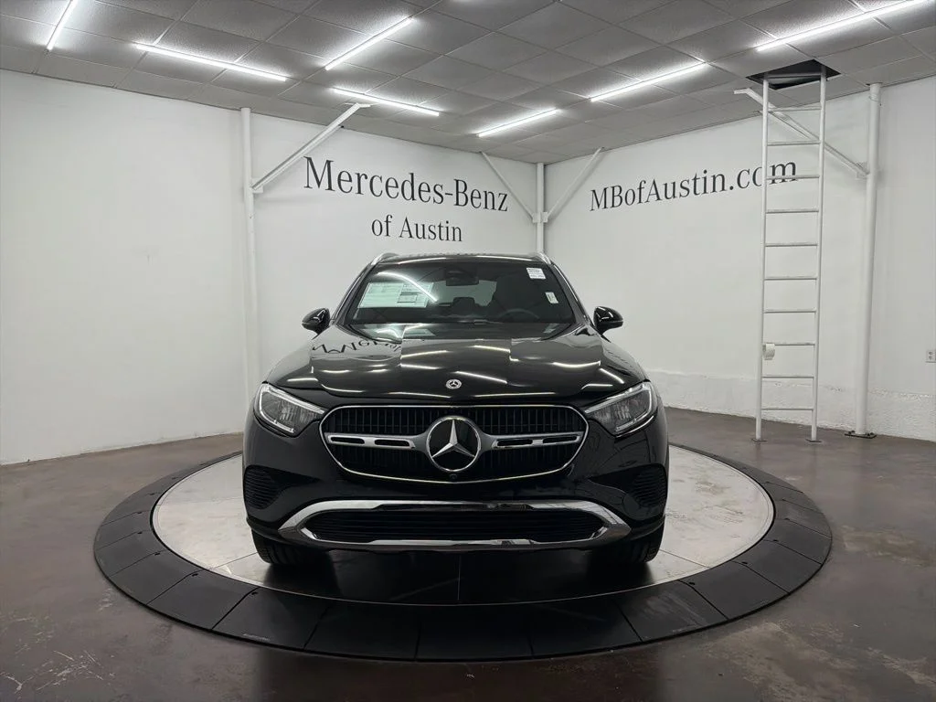 Used 2026 Black Mercedes-Benz GLC 300 image 2