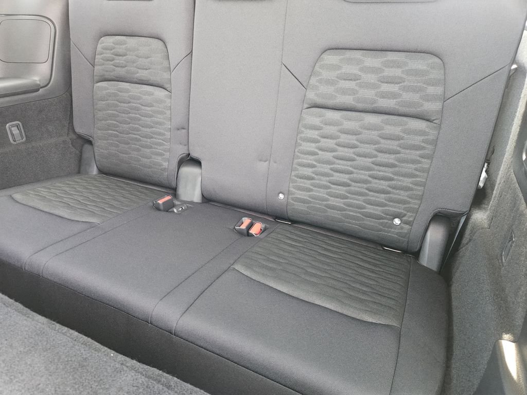 2026 Nissan Pathfinder SV - Photo 29