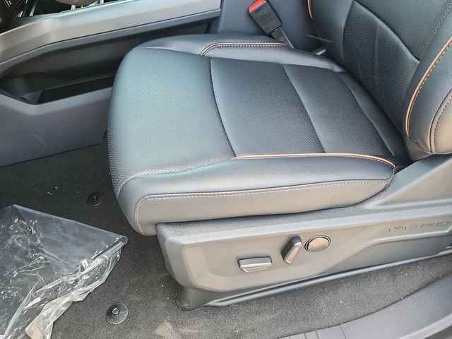 New 2026 Glacier Gray Metallic Tri-Coat Ford F-350® Lariat® image 8
