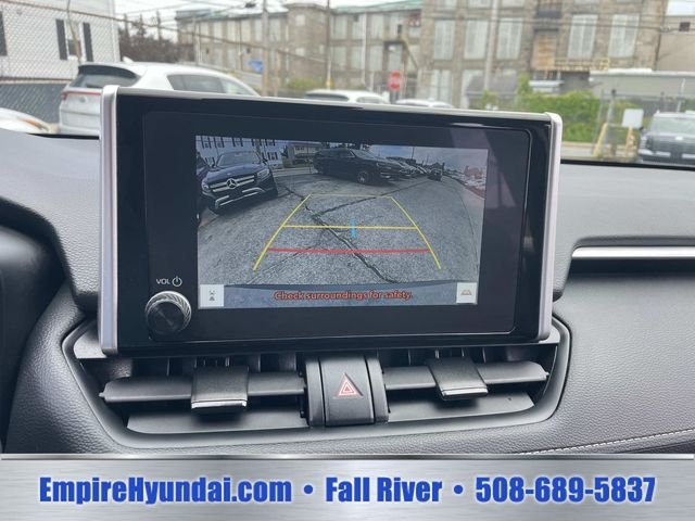 Used 2025 Silver Sky Metallic Toyota XLE image 23