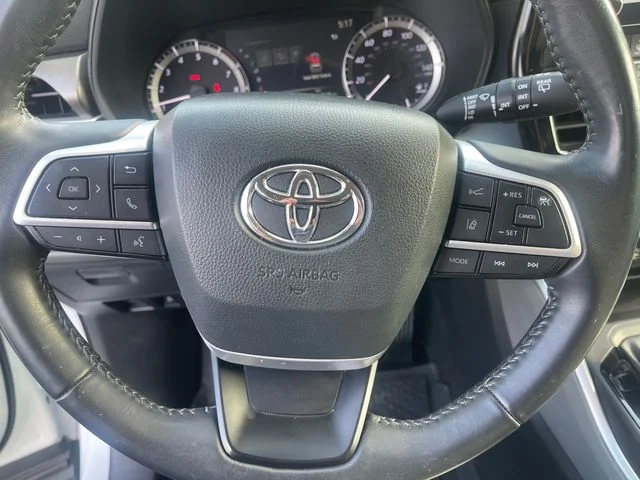 Used 2023 White Toyota LE image 10