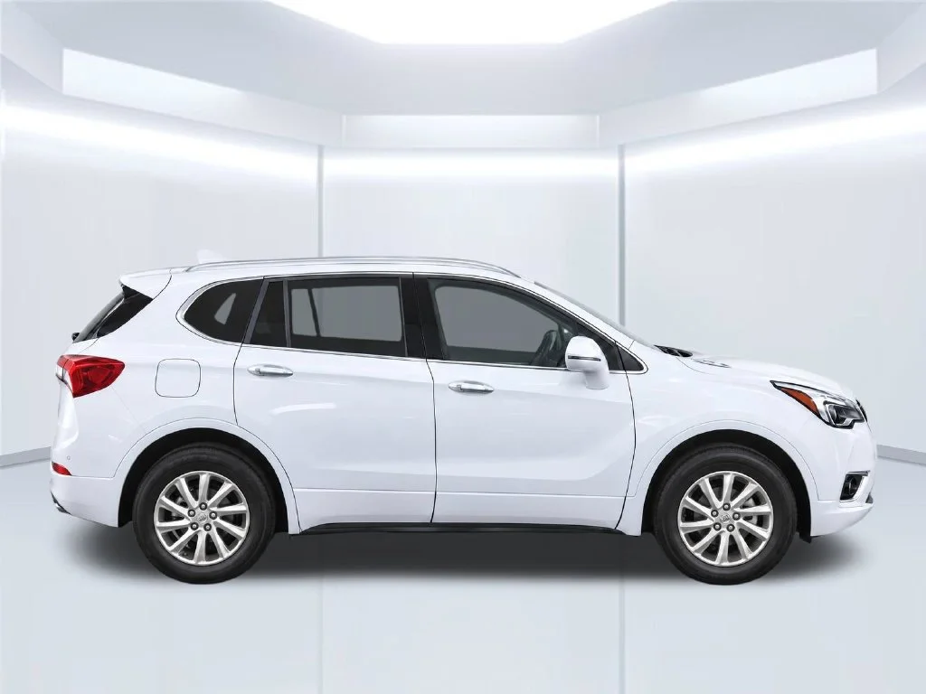 Used 2019 White Buick Essence image 10