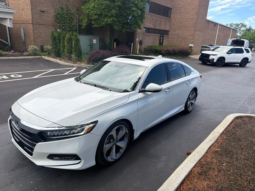 Certified Used 2020 Platinum White Pearl Honda Touring 2.0T image 4