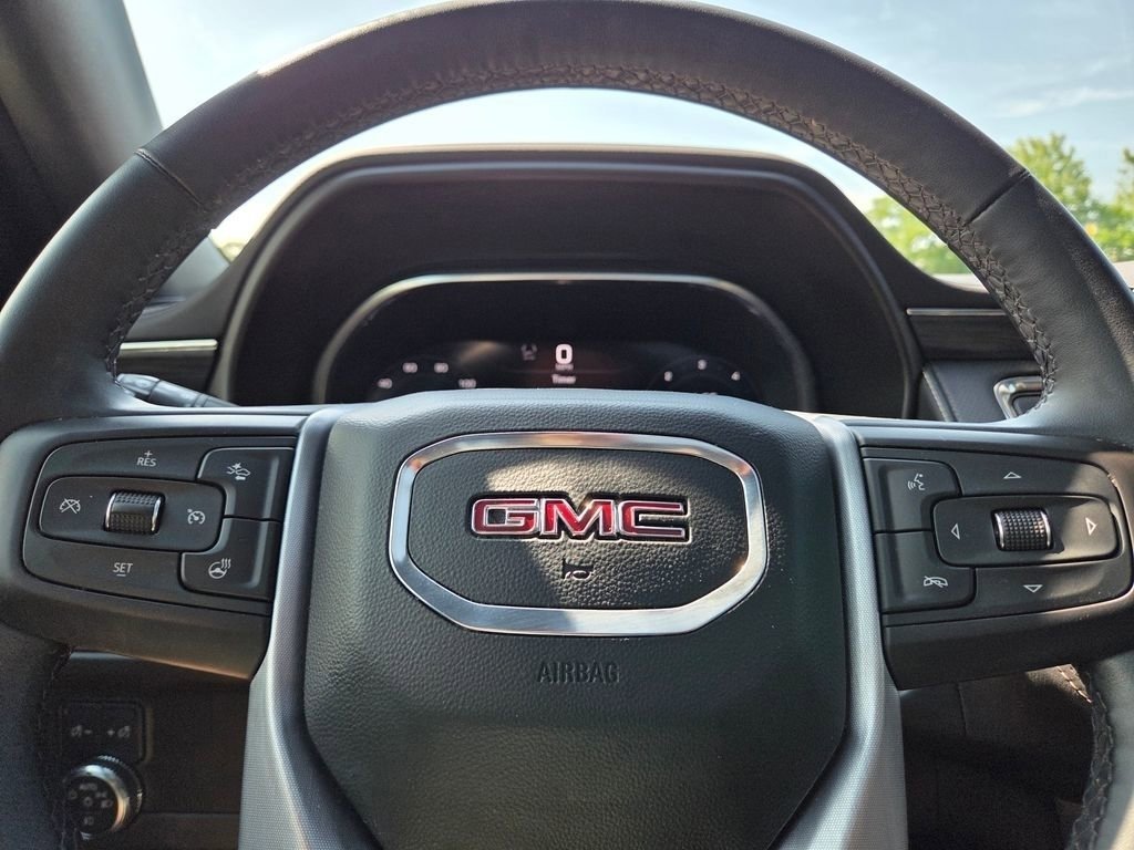 Used 2023 Onyx Black GMC SLT image 38