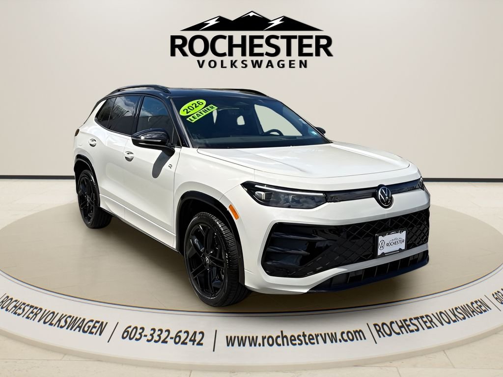 Used 2026 Silver Volkswagen 2.0T SE R-Line Black image 8
