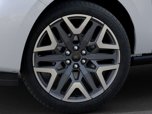 New 2027 Star White Metallic Tri-Coat Ford MAX Platinum image 19