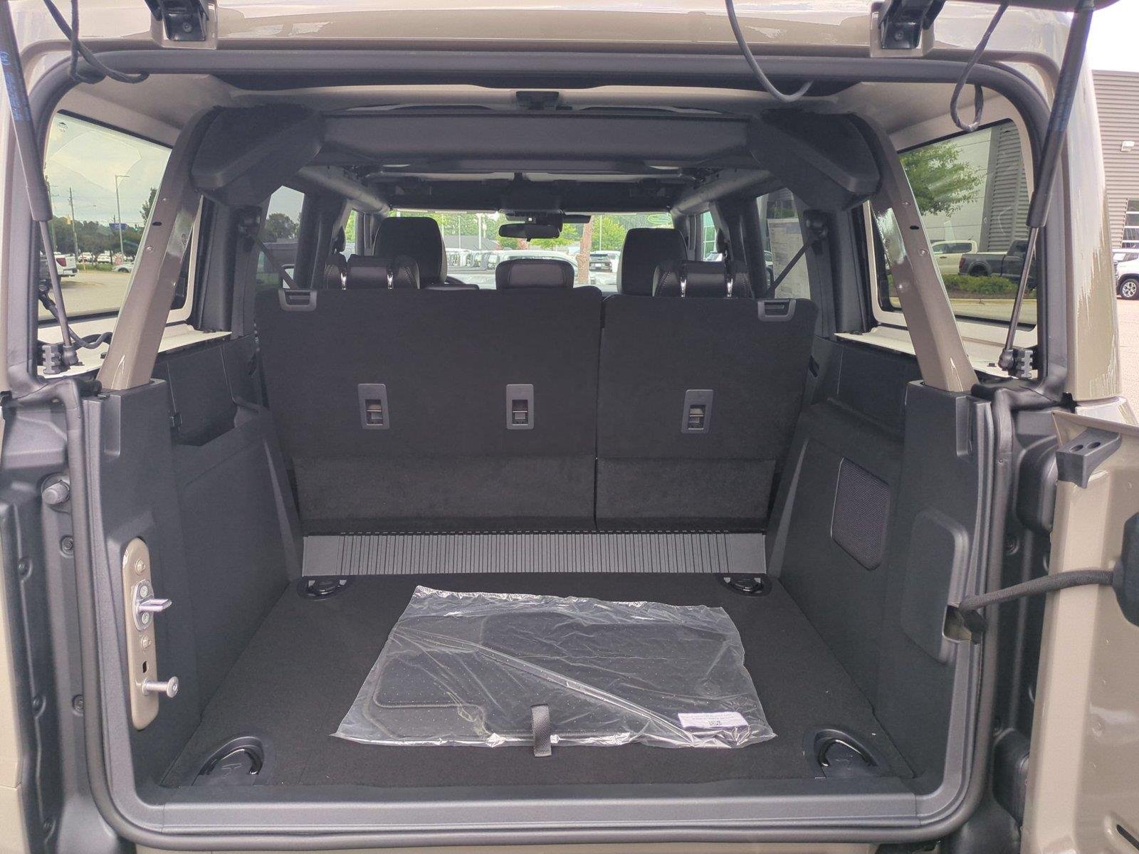 New 2026 Marsh Gray Ford Badlands® image 34