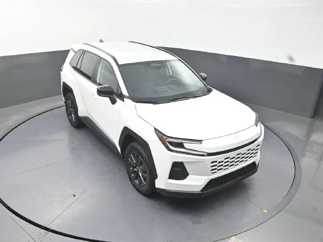 Used 2026 White Toyota XLE Premium image 23