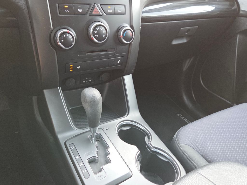 Used 2012 Silver Kia LX image 26