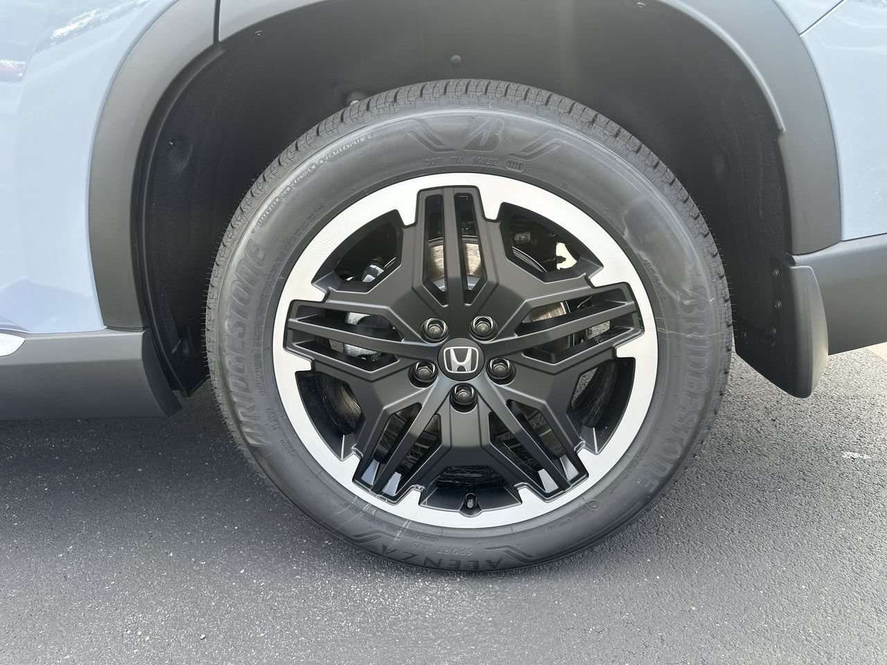 New 2026 Sonic Gray Pearl Honda AWD Touring Blackout image 10