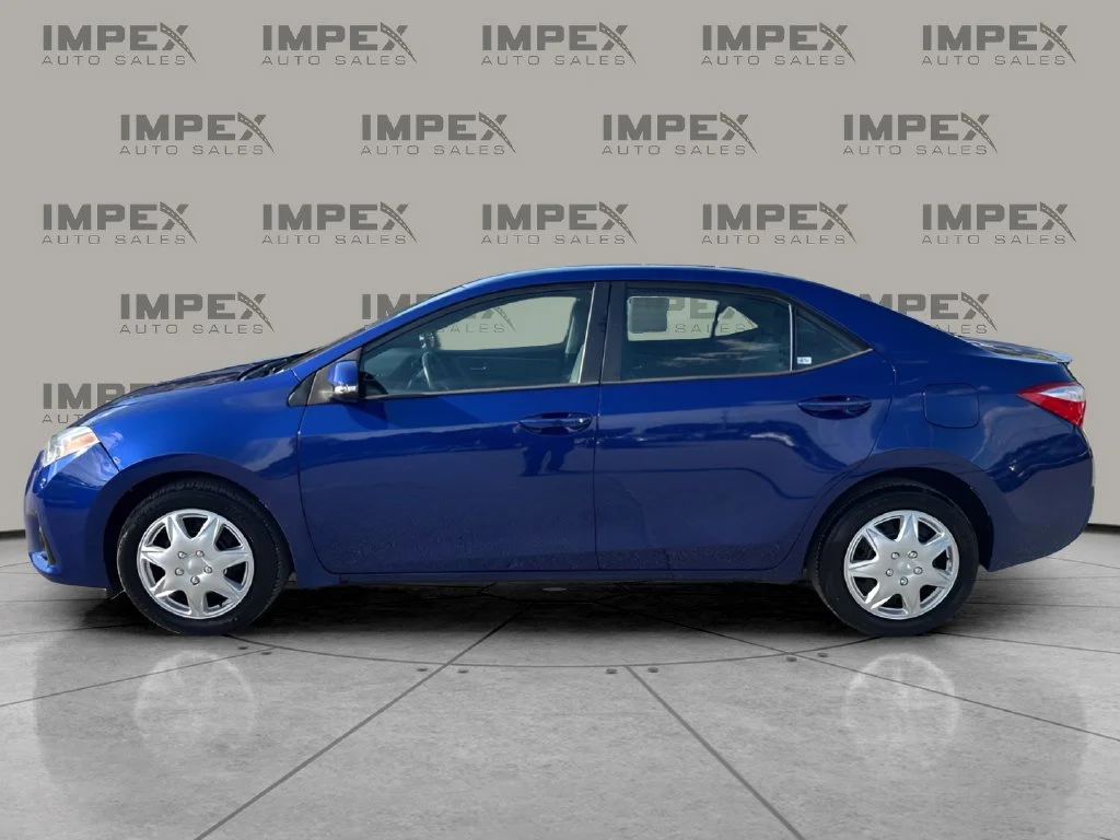 Used 2015 Blue Toyota S image 2