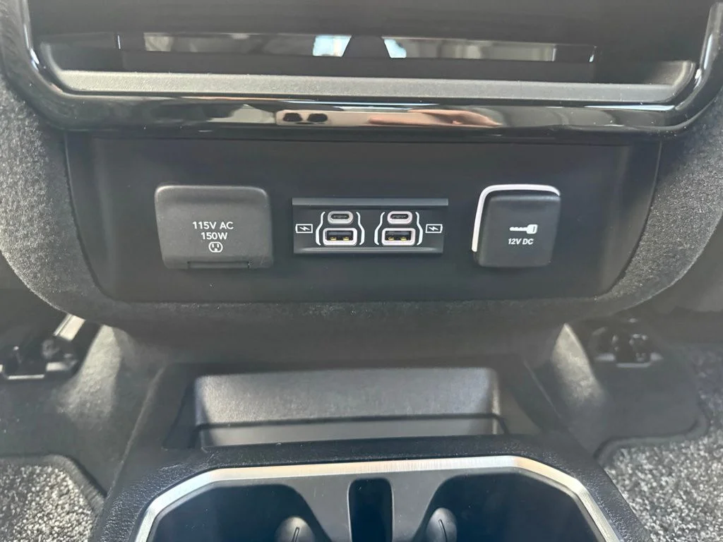 New 2026 Silver Jeep 85th Anniversary Edition image 39