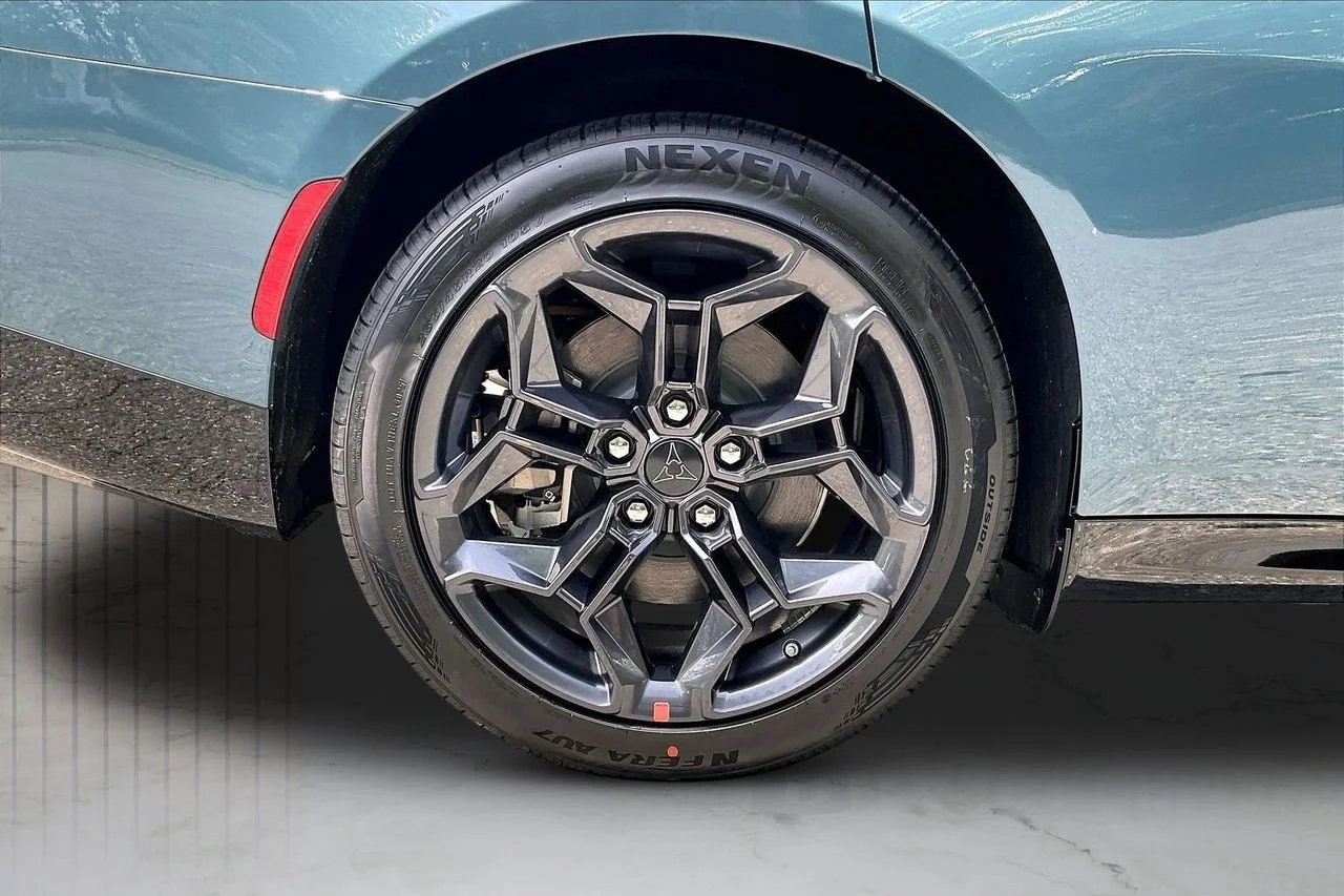 New 2026 Sub-Zero Exterior Paint Dodge  image 34