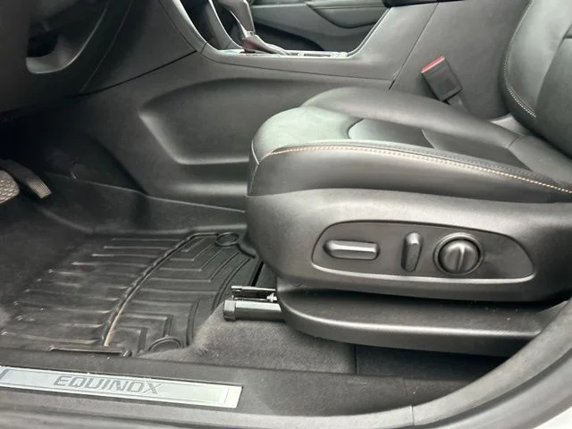 Used 2020 Silver Ice Metallic Chevrolet Premier image 33