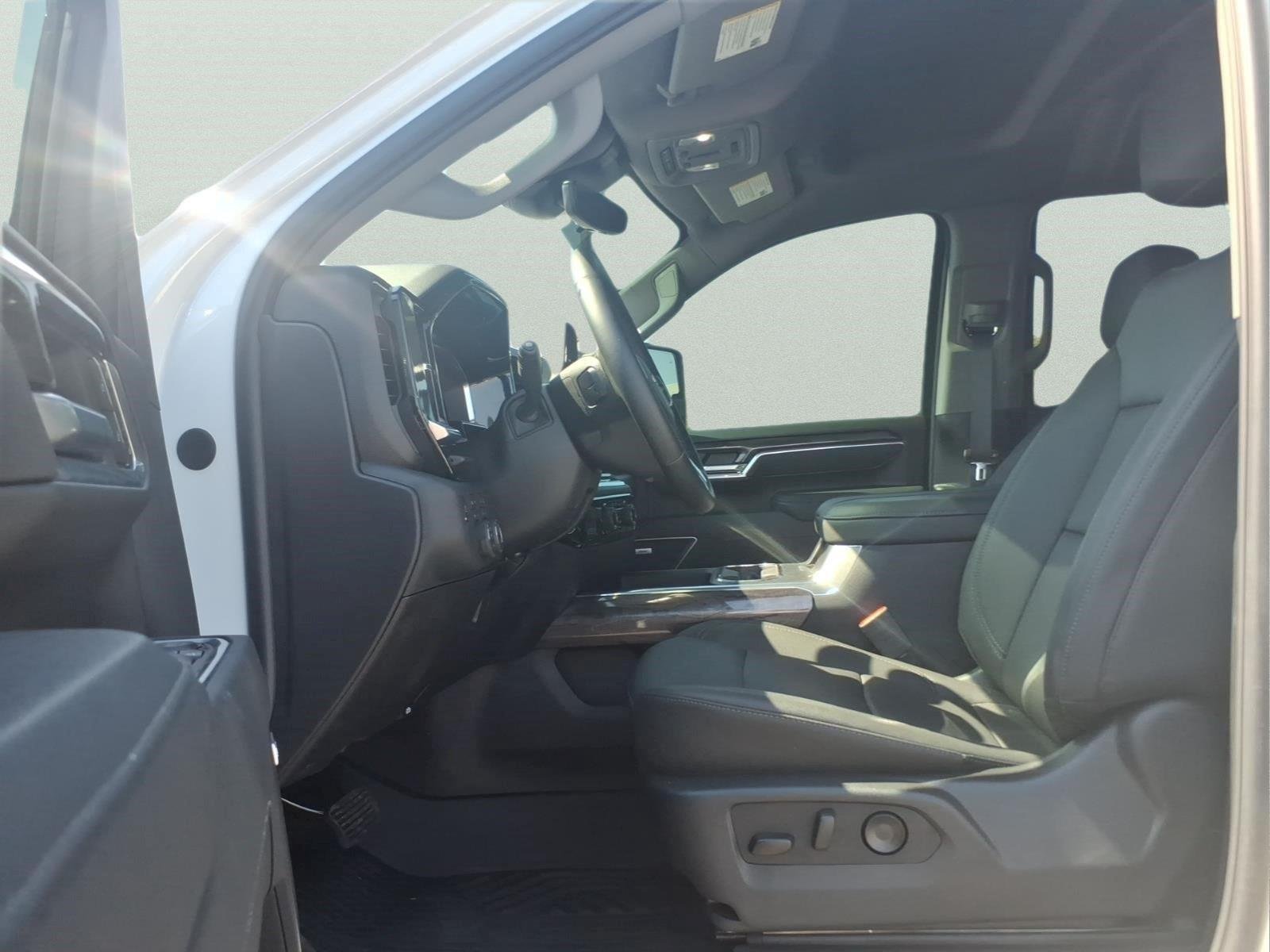 2026 Chevrolet Silverado 2500HD LTZ - Photo 16