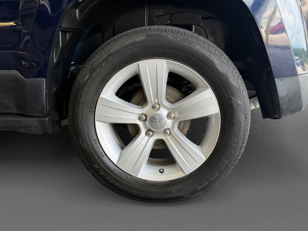 Used 2016 Blue Jeep Sport image 16