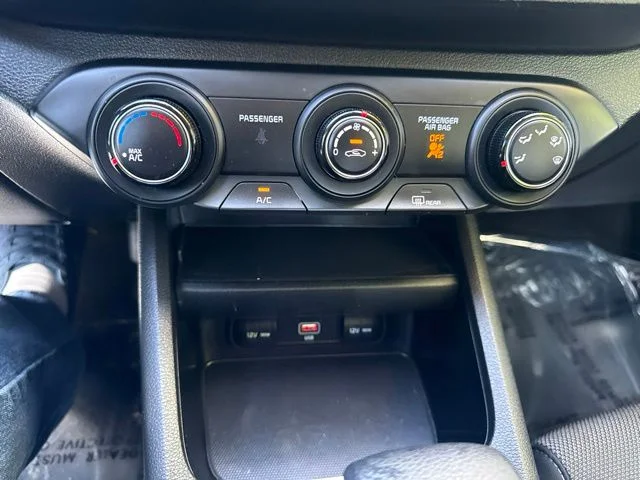 Used 2023 Blue Kia LXS image 28
