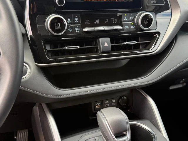 Certified Used 2025 DK. BLUE MC. Toyota LE image 19