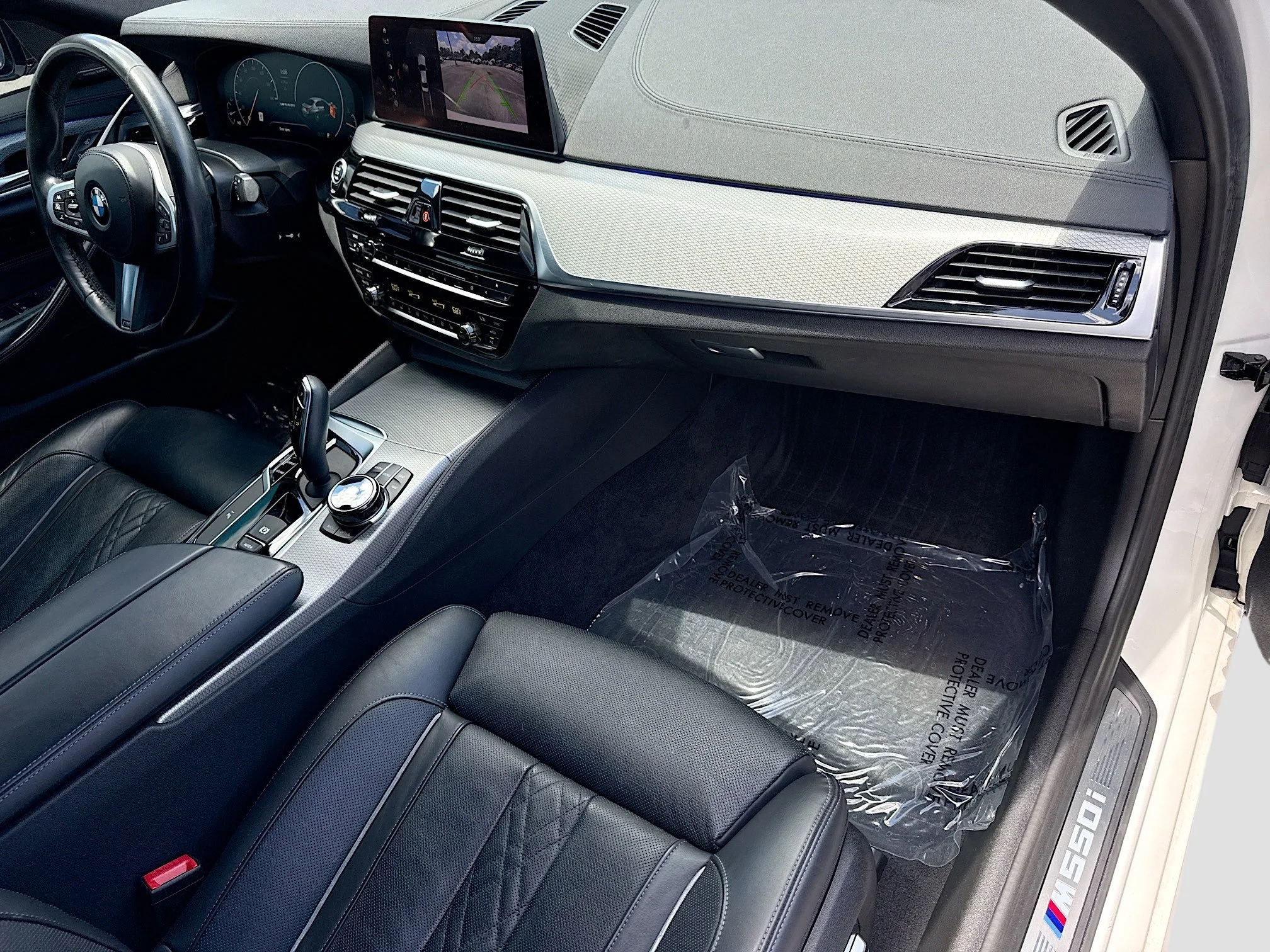 Used 2019 Alpine White BMW M550i xDrive image 14